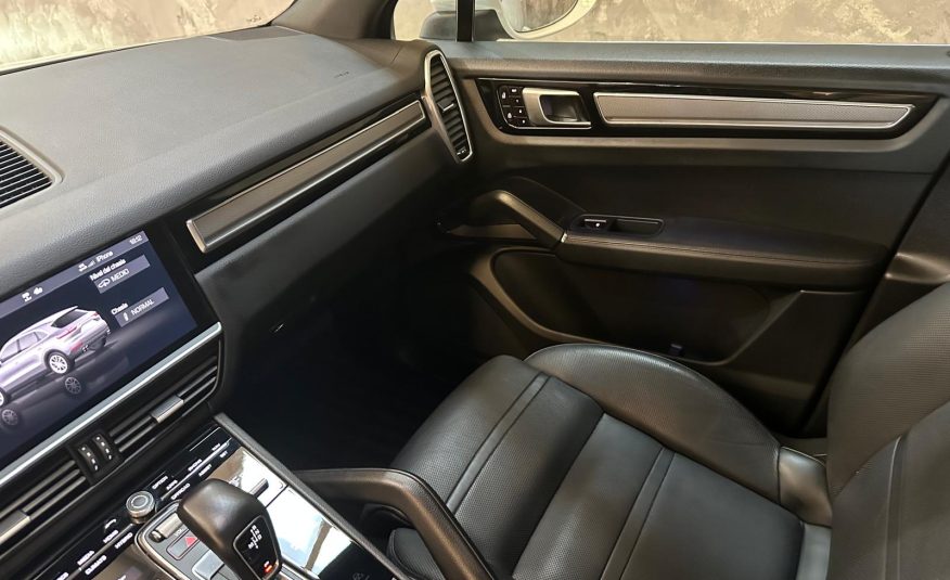 Porsche Cayenne E-Hybrid 3.0 462cv