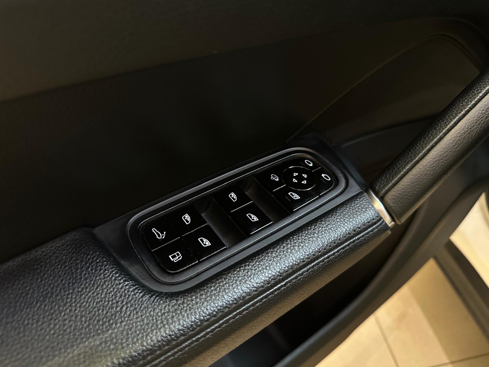 Porsche Cayenne E-Hybrid 3.0 462cv