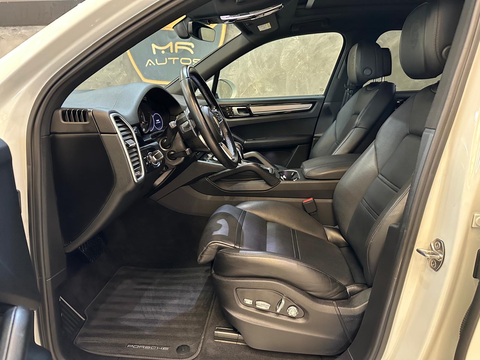 Porsche Cayenne E-Hybrid 3.0 462cv