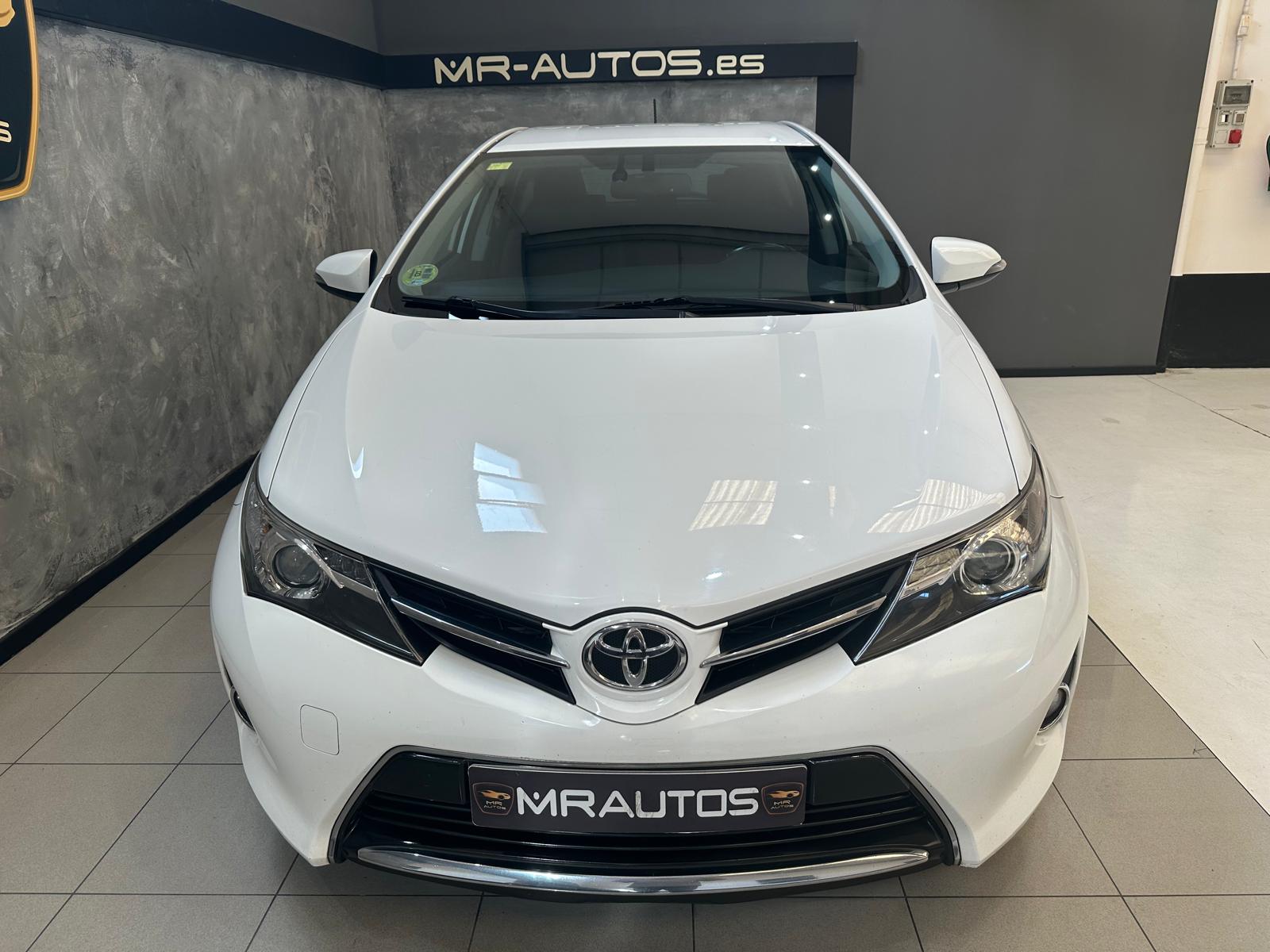 Toyota Auris 2.0 124cv