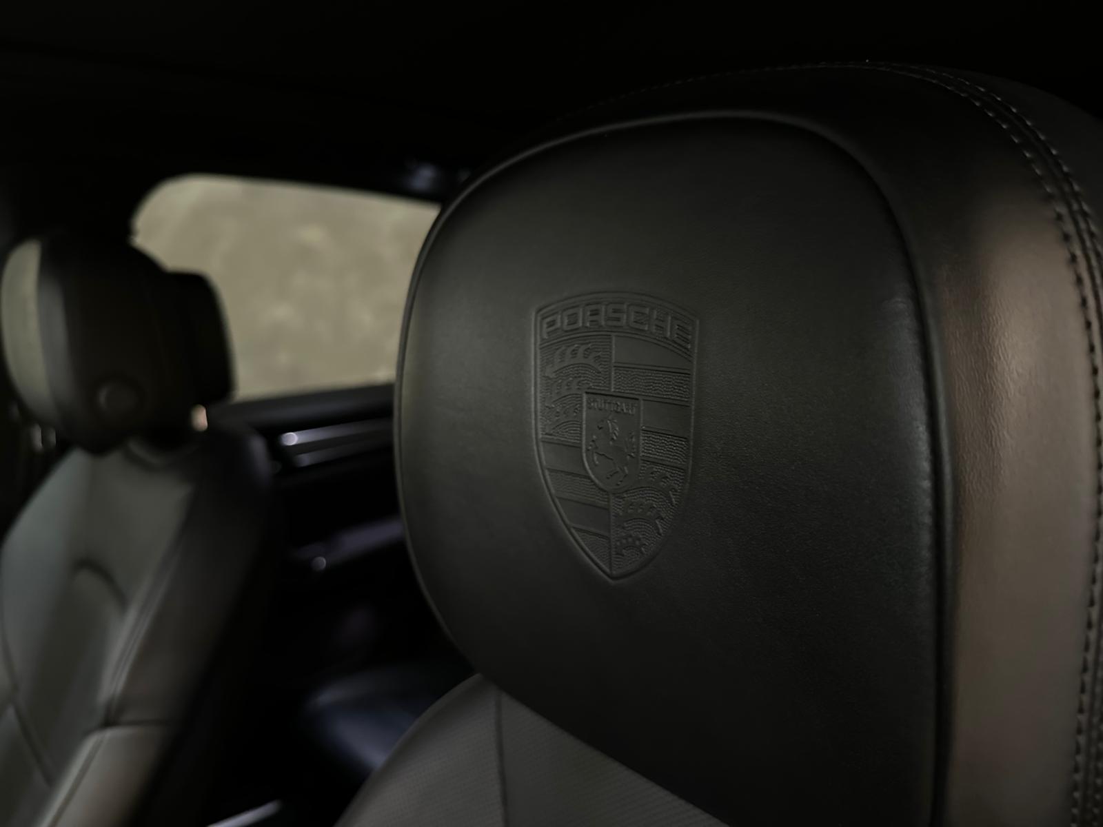 Porsche Cayenne E-Hybrid 3.0 462cv