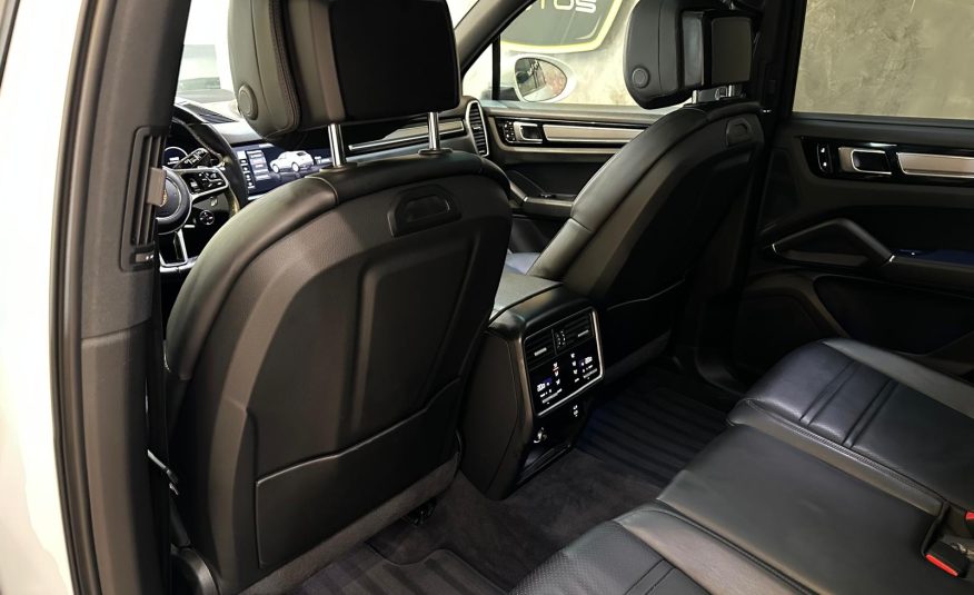 Porsche Cayenne E-Hybrid 3.0 462cv