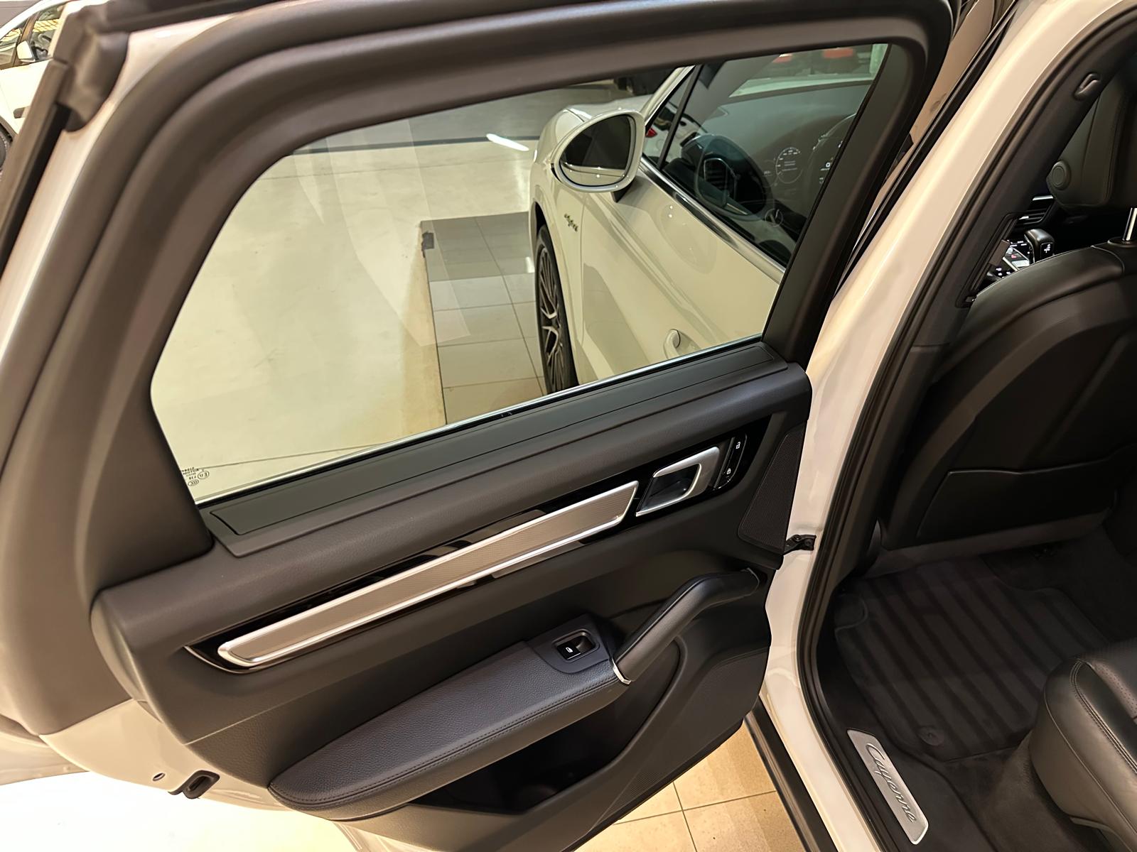 Porsche Cayenne E-Hybrid 3.0 462cv