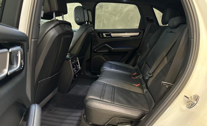 Porsche Cayenne E-Hybrid 3.0 462cv