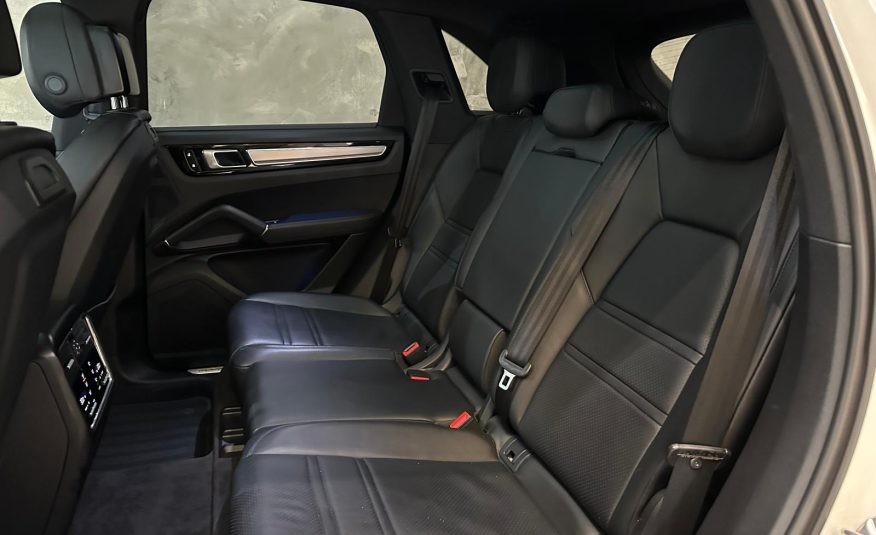 Porsche Cayenne E-Hybrid 3.0 462cv