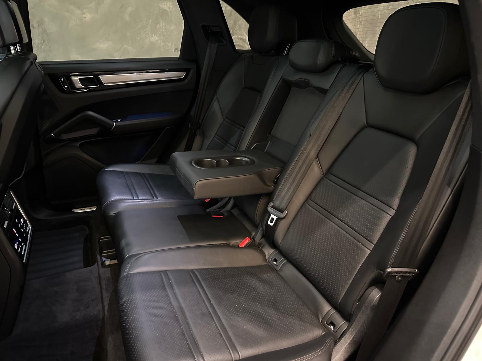 Porsche Cayenne E-Hybrid 3.0 462cv