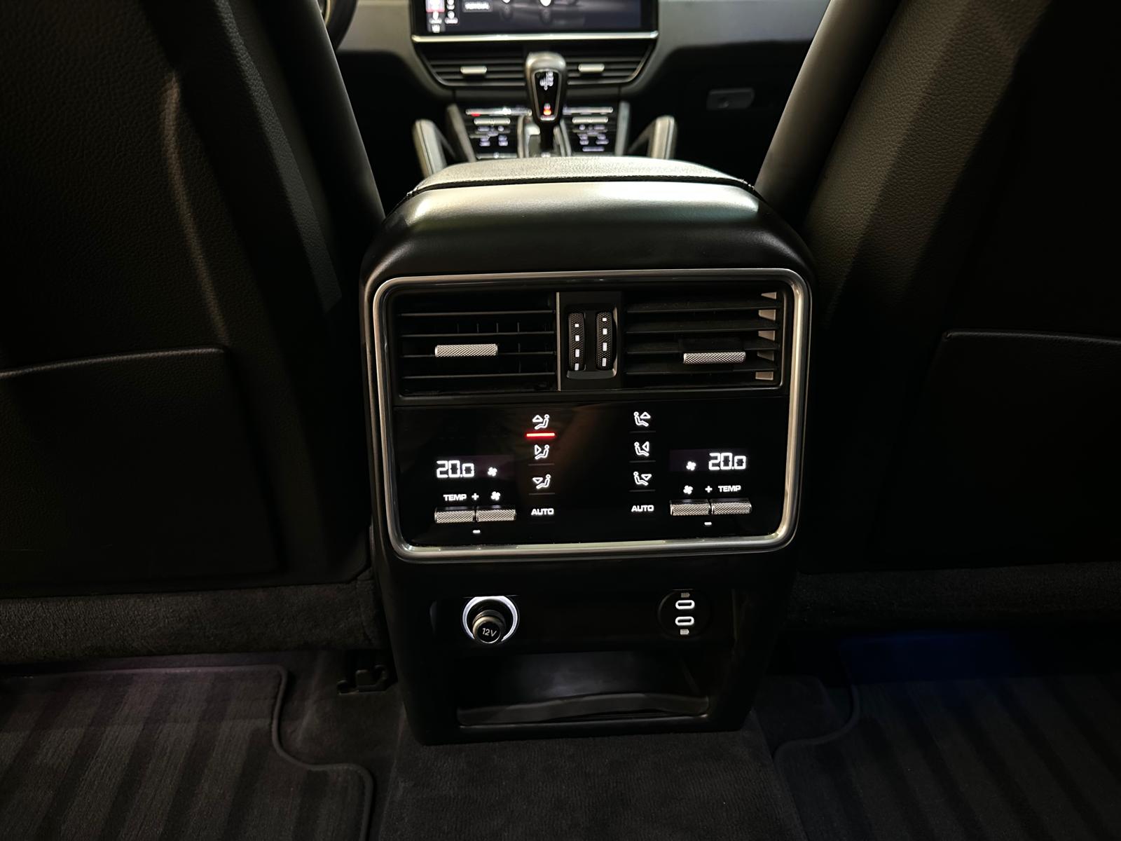 Porsche Cayenne E-Hybrid 3.0 462cv