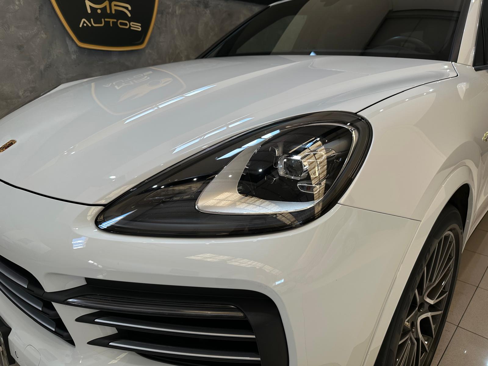 Porsche Cayenne E-Hybrid 3.0 462cv