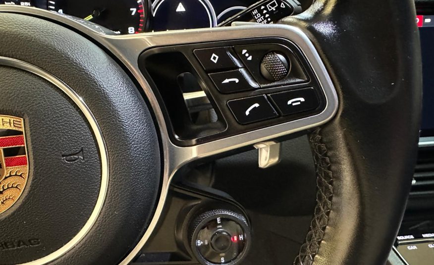 Porsche Cayenne E-Hybrid 3.0 462cv