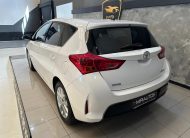 Toyota Auris 2.0 124cv