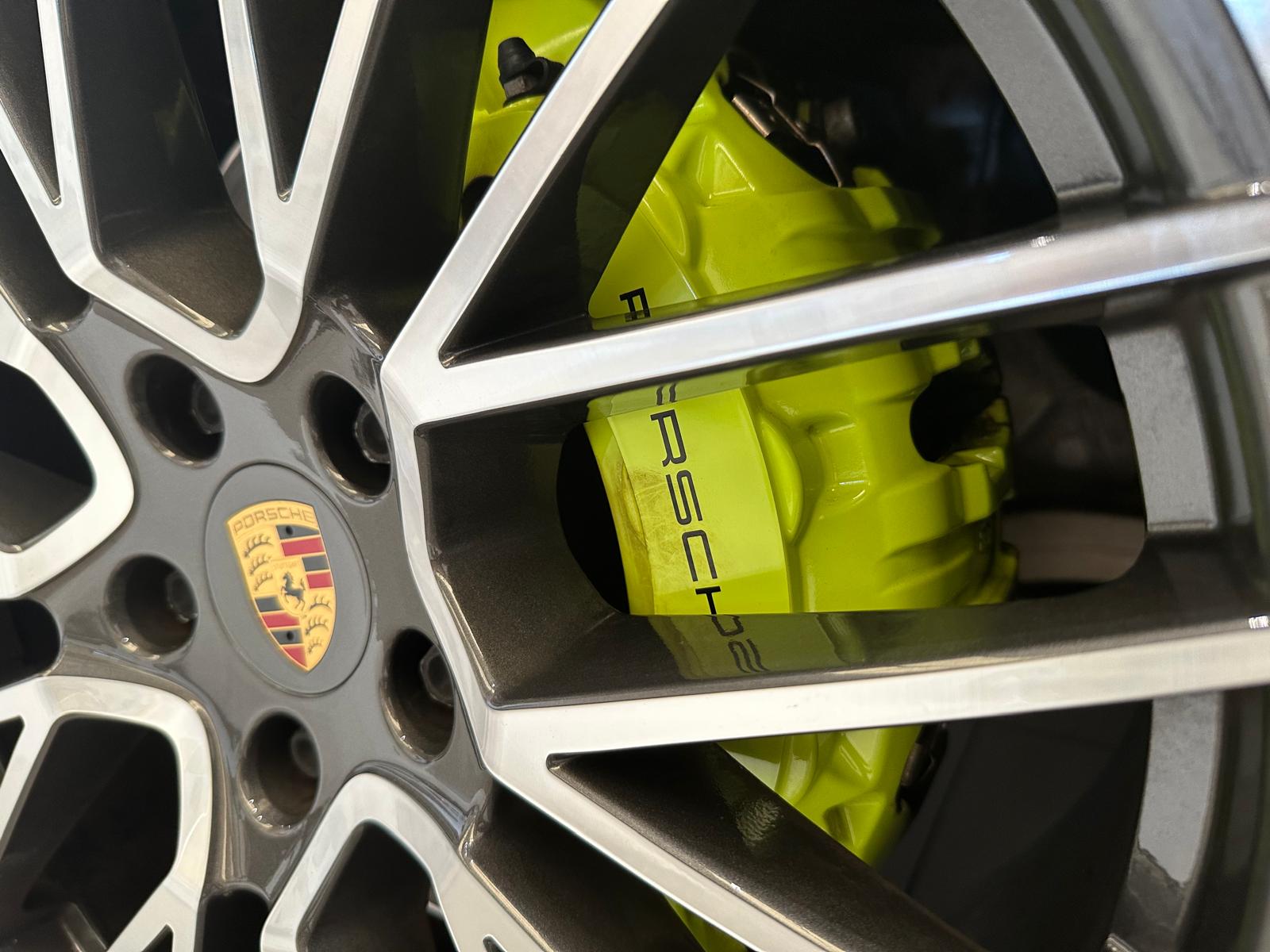 Porsche Cayenne E-Hybrid 3.0 462cv