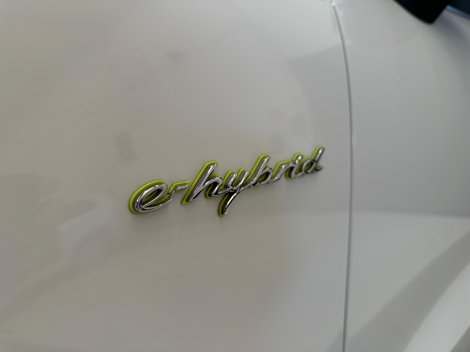 Porsche Cayenne E-Hybrid 3.0 462cv