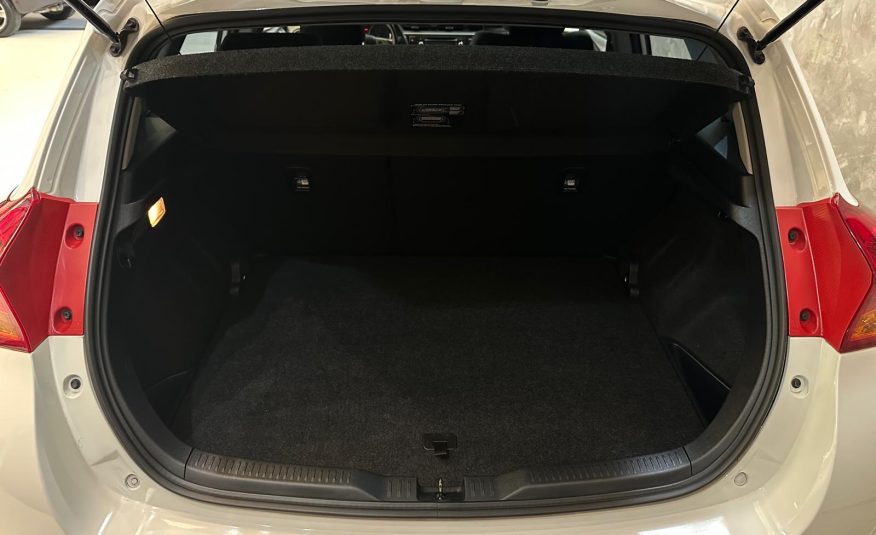 Toyota Auris 2.0 124cv