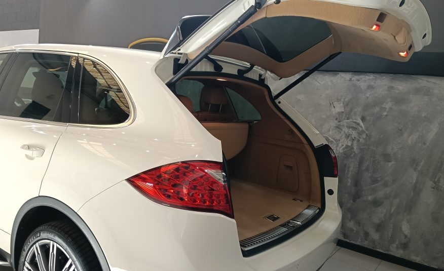 PORSCHE CAYENNE 3.0 CC 240 CV