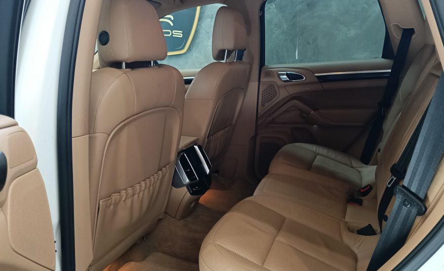 PORSCHE CAYENNE 3.0 CC 240 CV