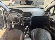 PEUGEOT 2008 Signature PureTech 110 SS 6 Vel. MAN