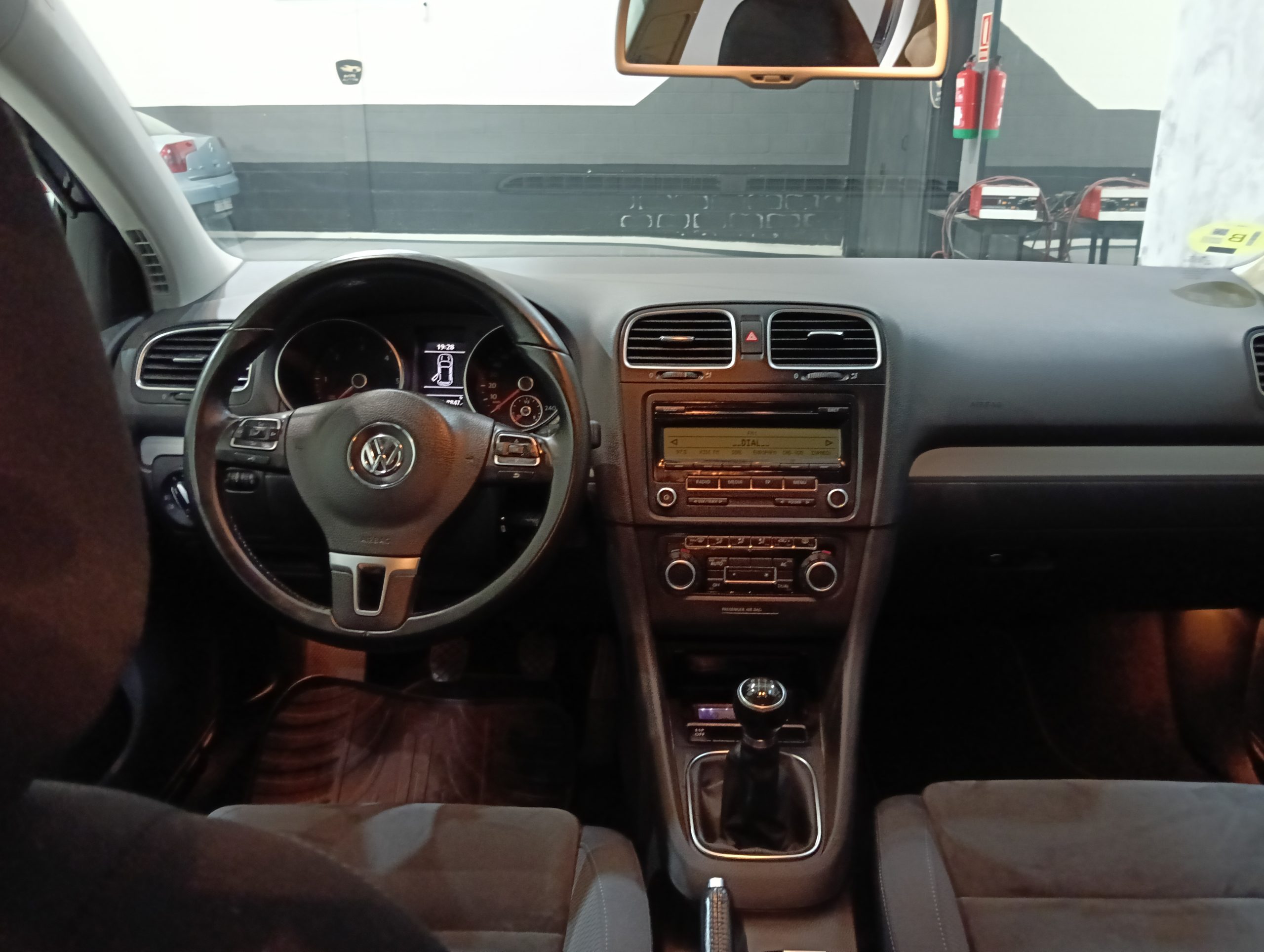 VOLKSWAGEN Golf 1.9 TDI BlueMotion iGolf
