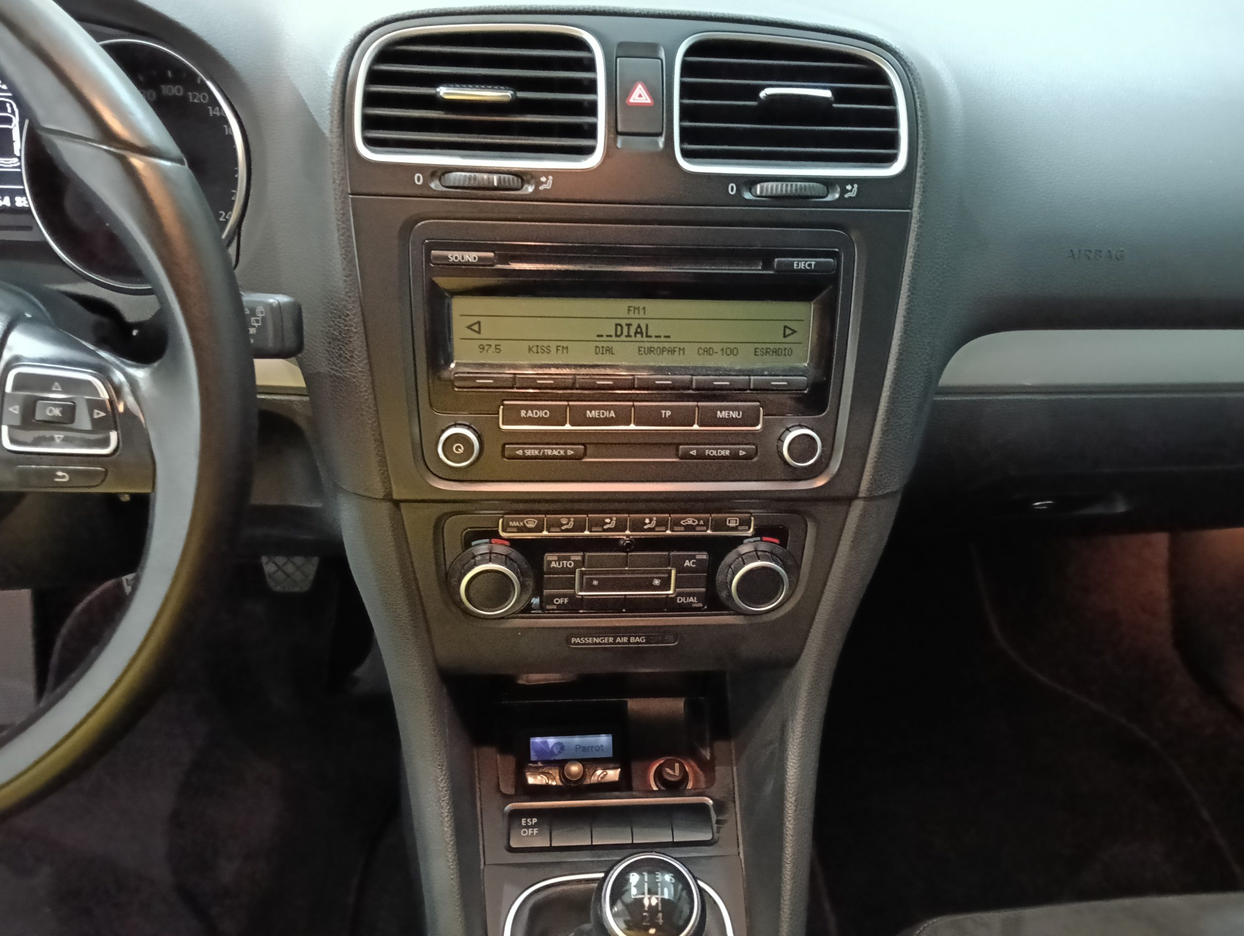 VOLKSWAGEN Golf 1.9 TDI BlueMotion iGolf