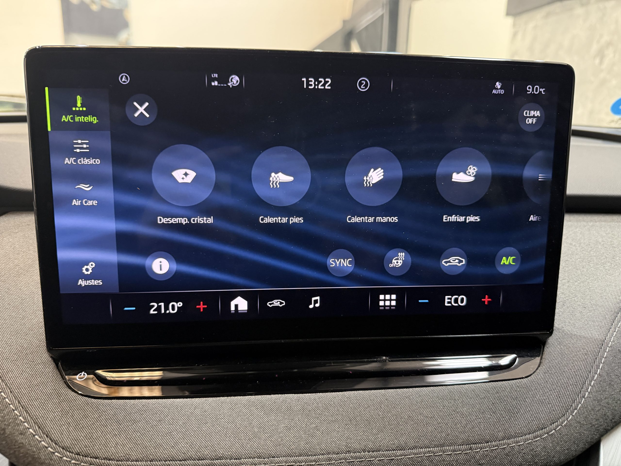 SKODA ENYAQ IV 60 132 kW 60kWh 58kwh net