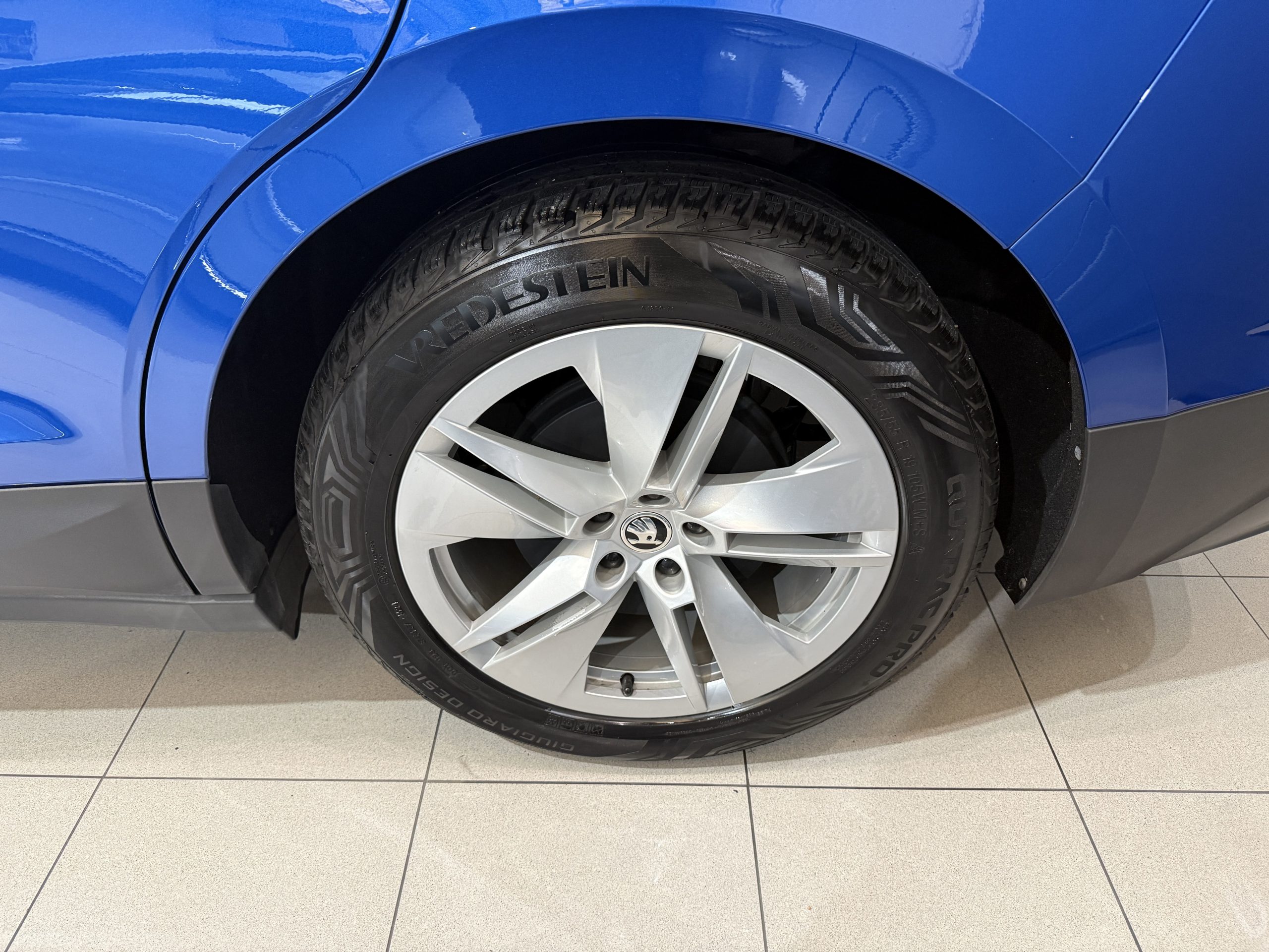 SKODA ENYAQ IV 60 132 kW 60kWh 58kwh net