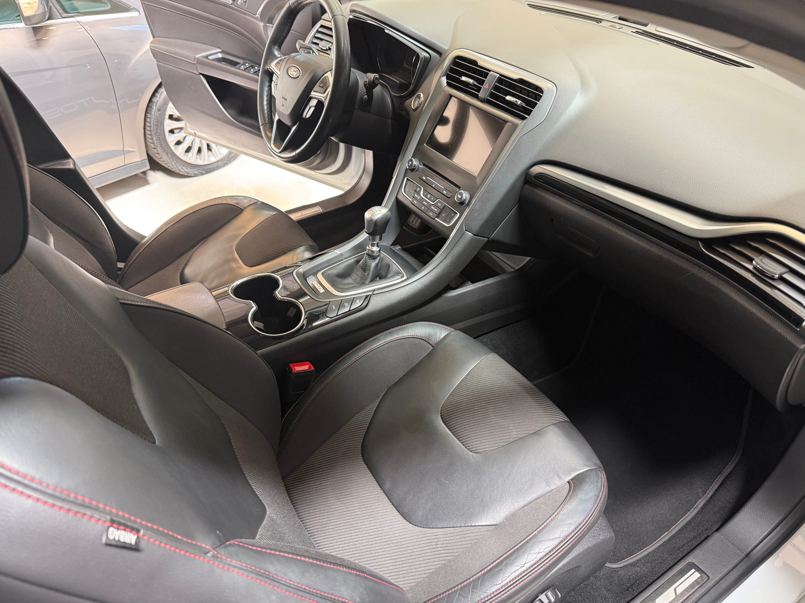 FORD Mondeo 1.5 EcoBoost PowerShift STLine