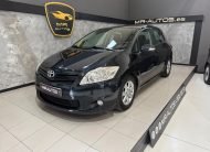 TOYOTA Auris 1.4 D4D DPF Active Eco