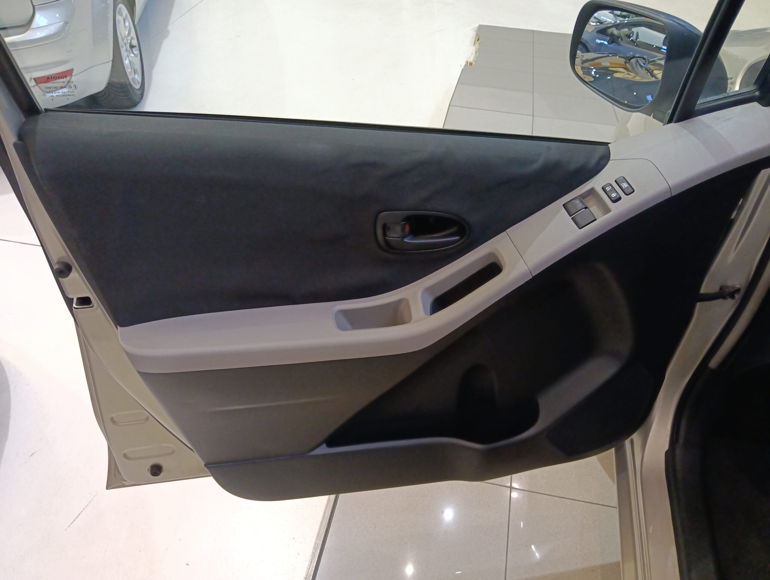 TOYOTA Yaris 1.4 D4D Active