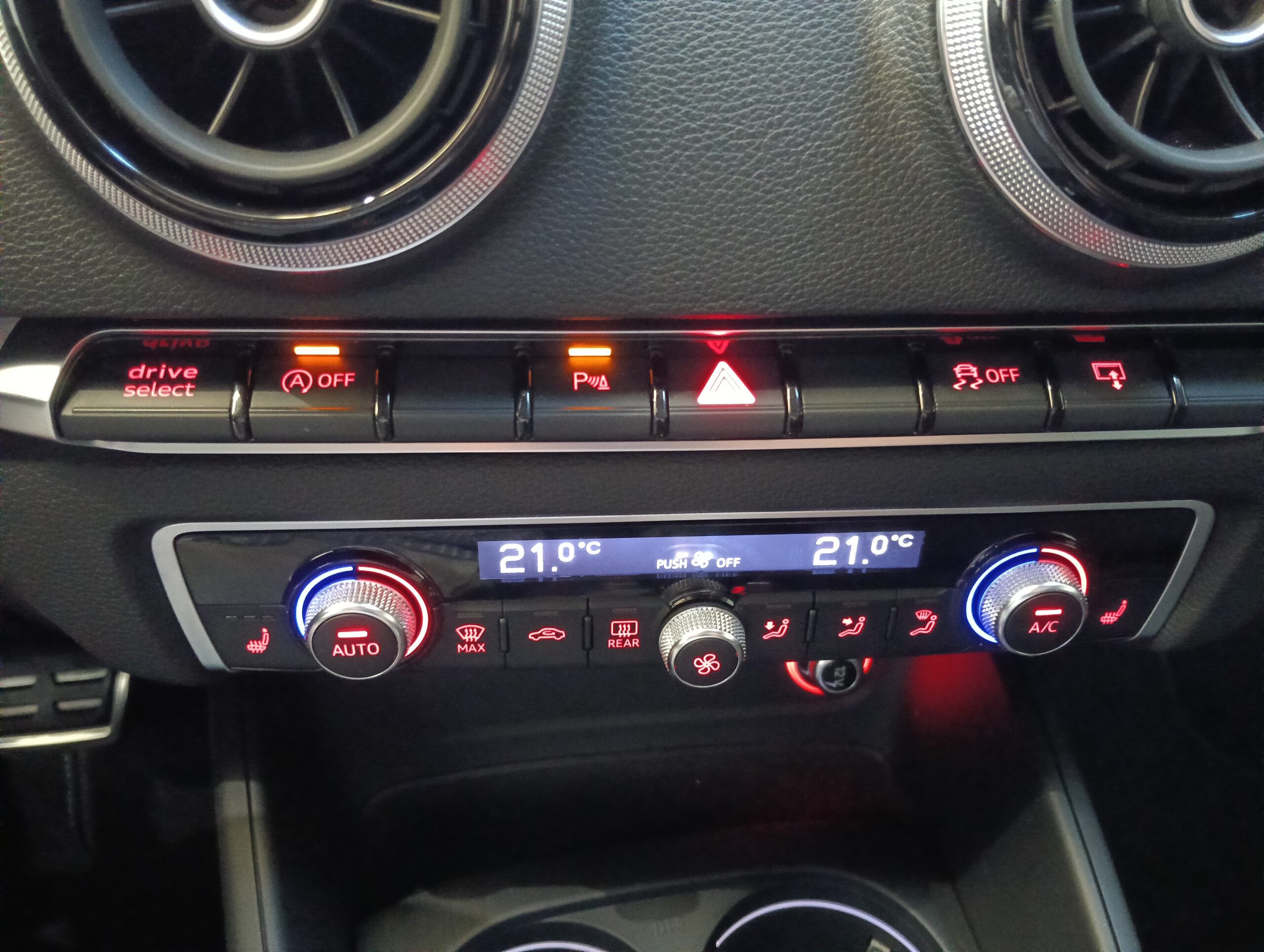 AUDI A3 2.0 TFSI S3 quattro S tronic Sportback