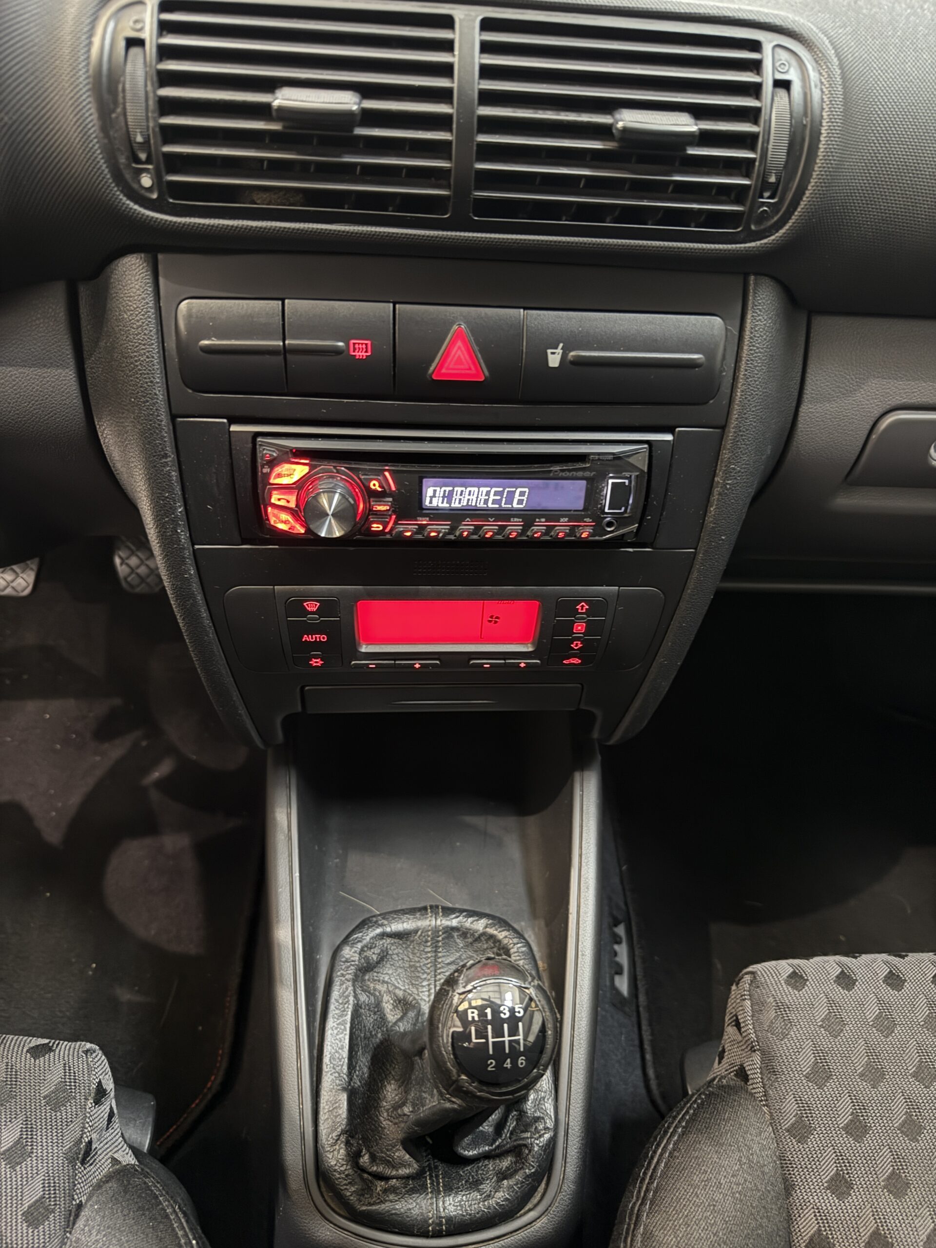 SEAT León 1.8i T 20V SPORT