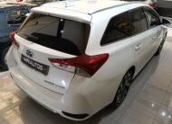 TOYOTA Auris 1.8 140H Feel Touring Sports
