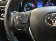TOYOTA Auris 1.8 140H Feel Touring Sports