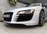 AUDI R8 4.2 FSI quattro Manual
