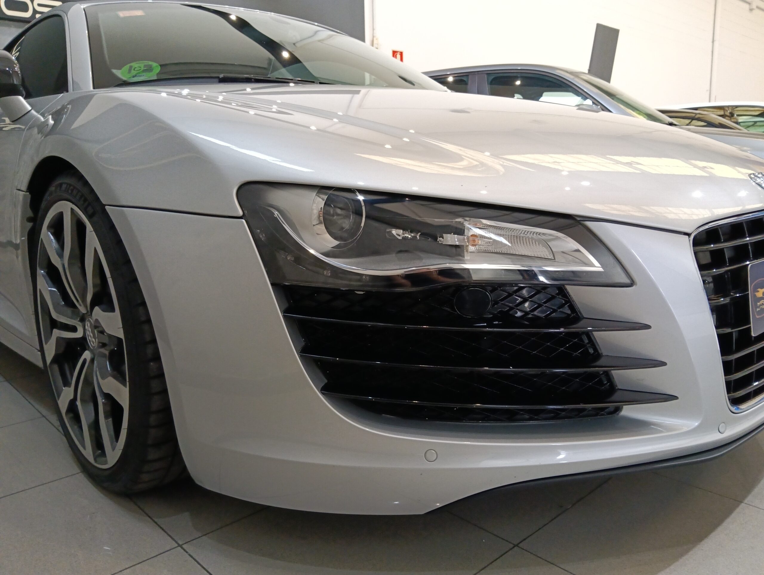 AUDI R8 4.2 FSI quattro Manual