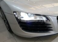 AUDI R8 4.2 FSI quattro Manual