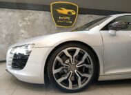 AUDI R8 4.2 FSI quattro Manual