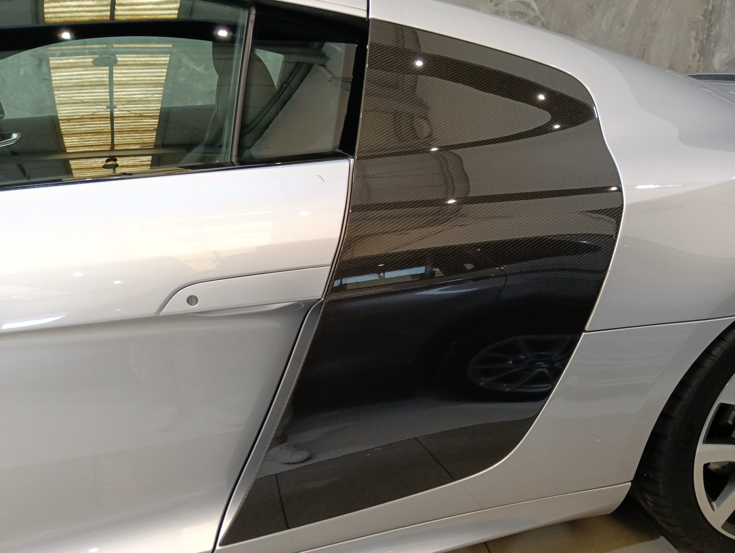 AUDI R8 4.2 FSI quattro Manual