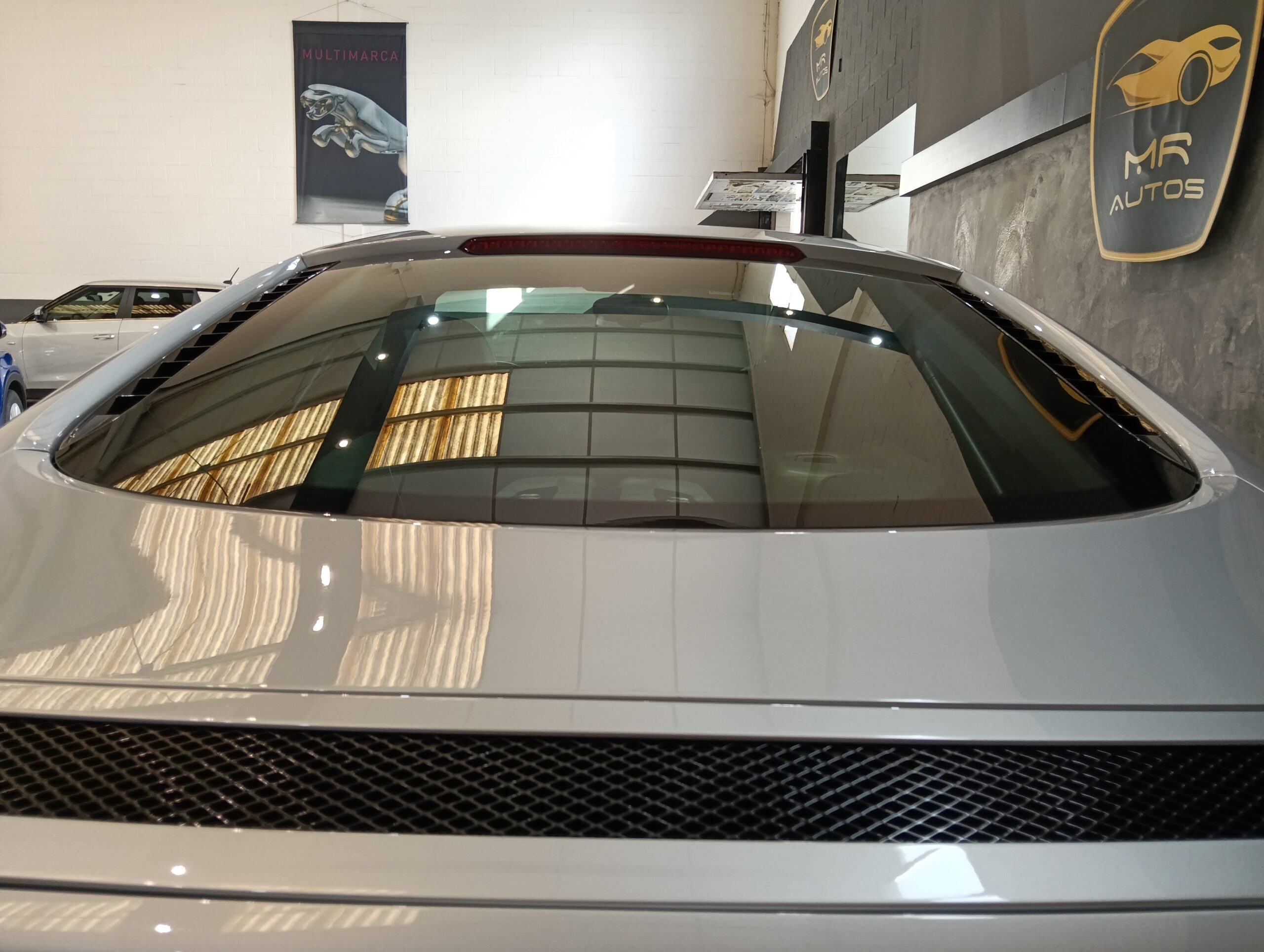 AUDI R8 4.2 FSI quattro Manual