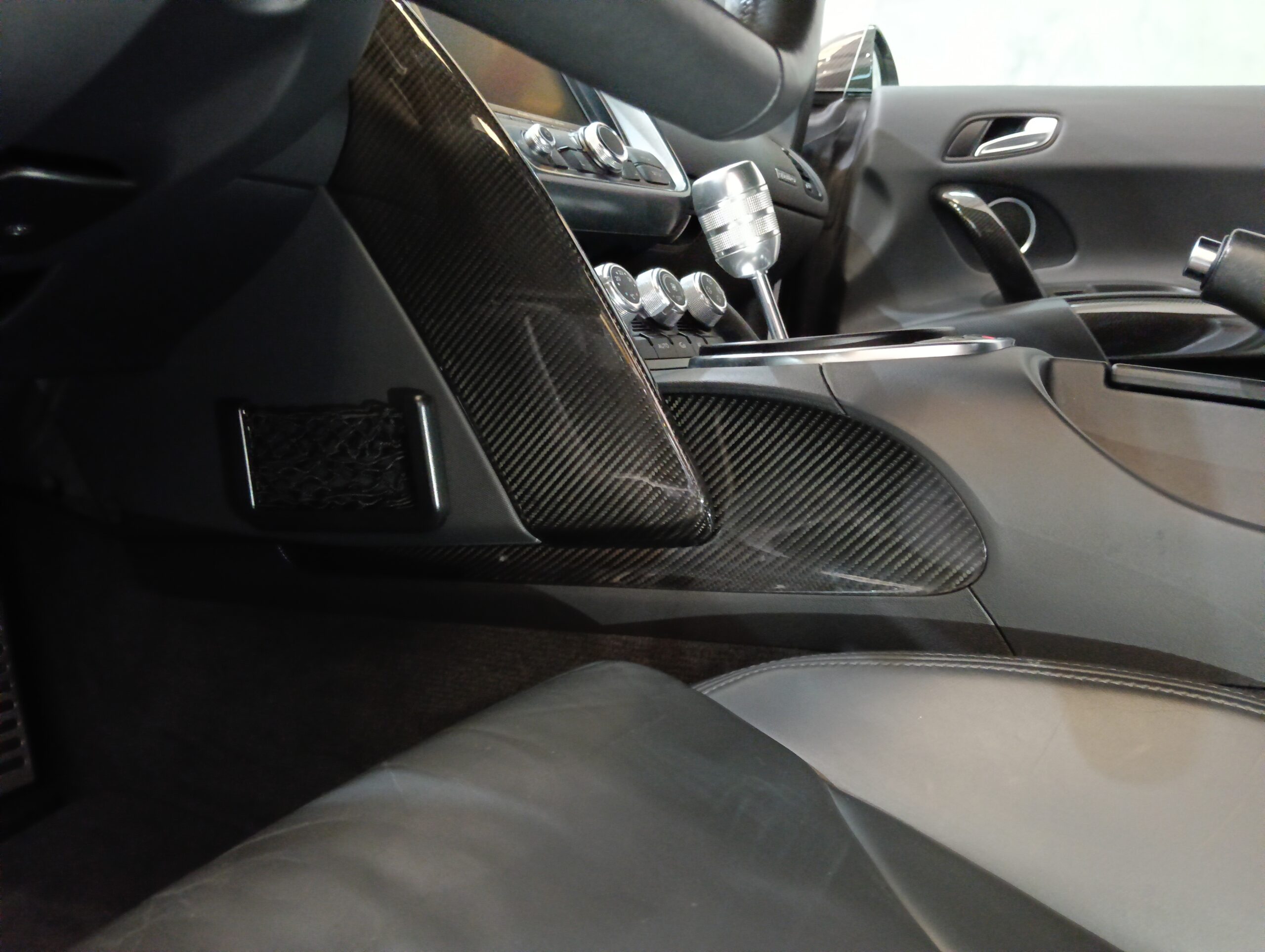 AUDI R8 4.2 FSI quattro Manual