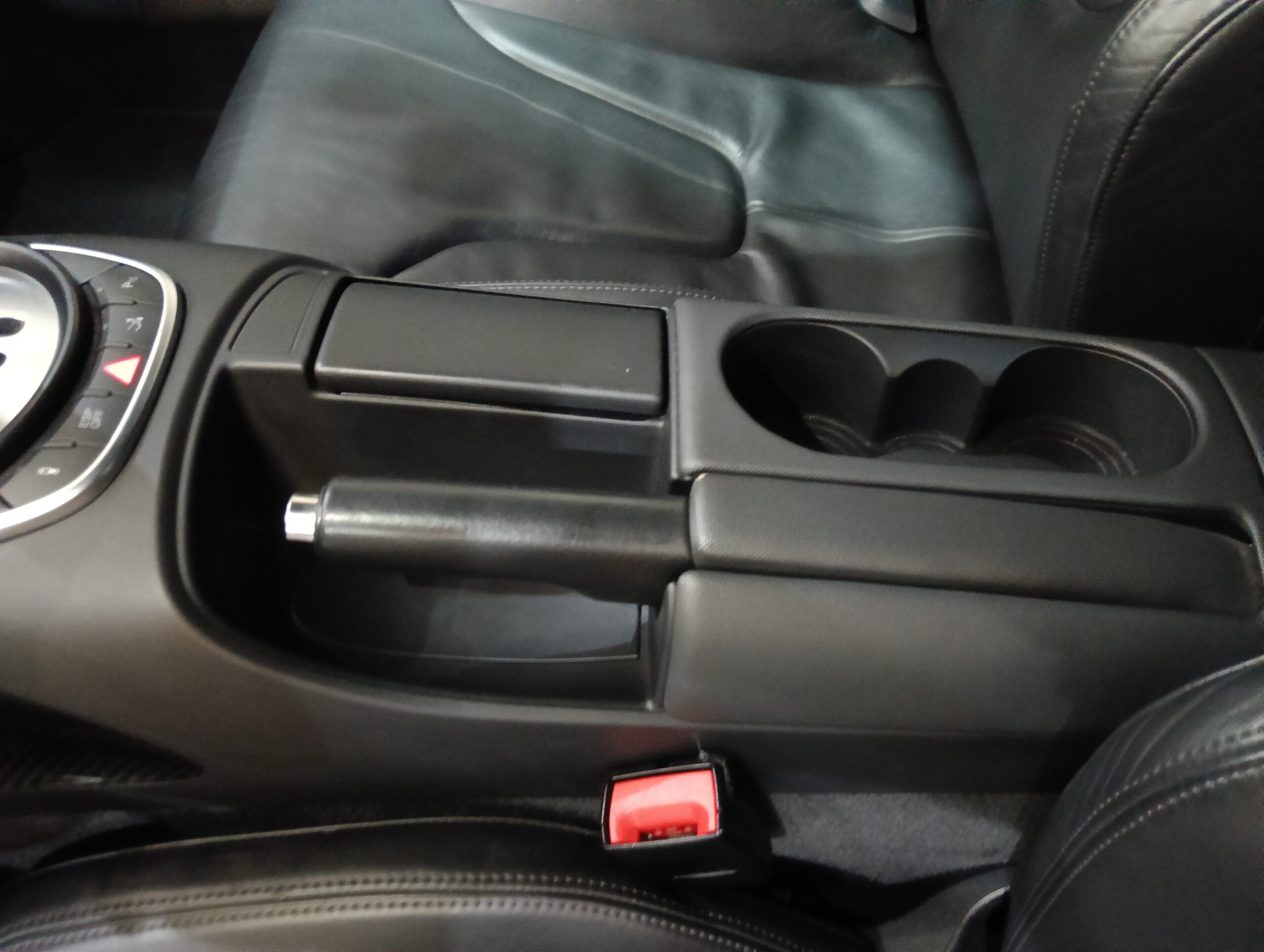 AUDI R8 4.2 FSI quattro Manual