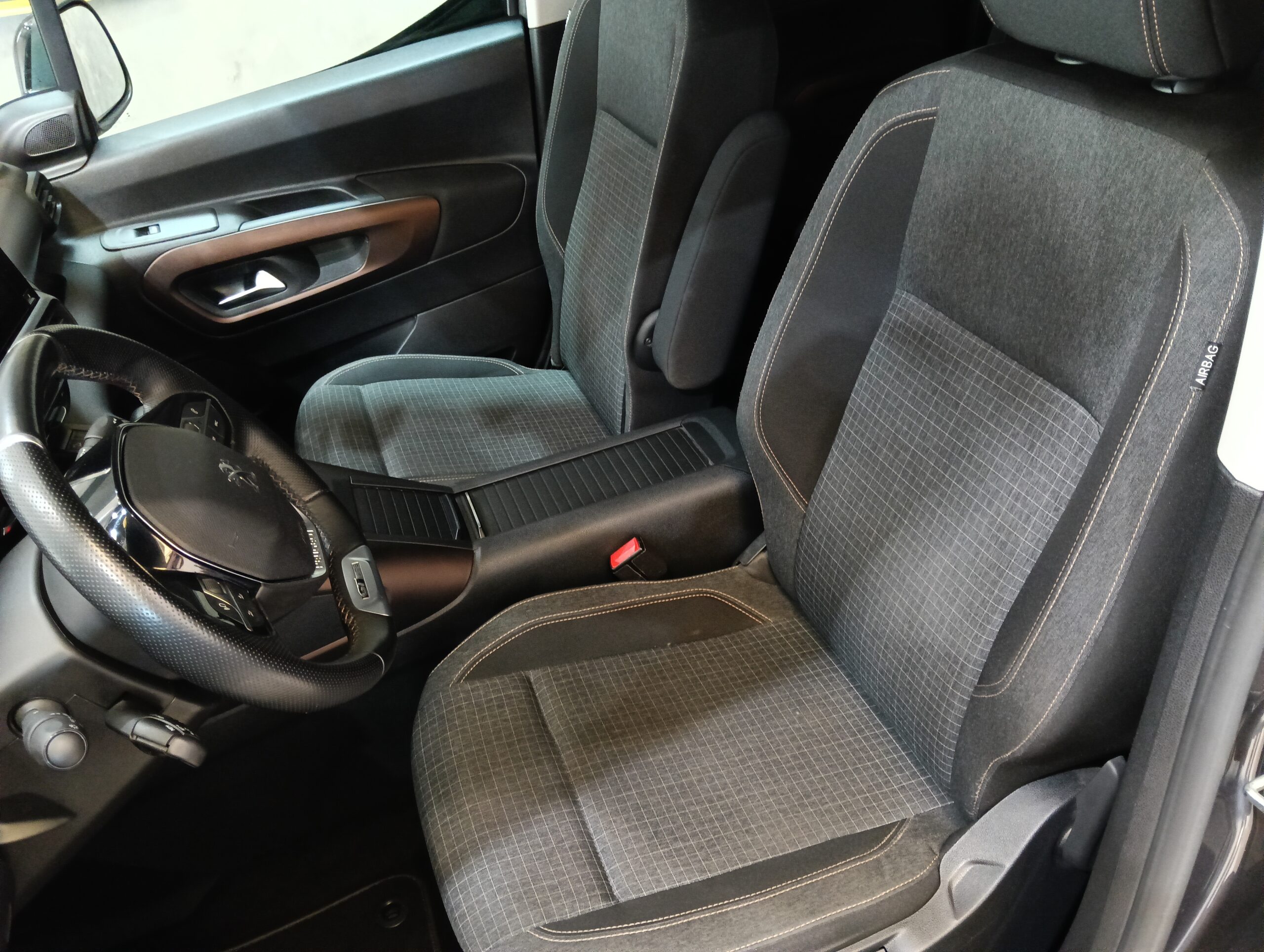 PEUGEOT Rifter GT Line Standard BlueHDi 96kW