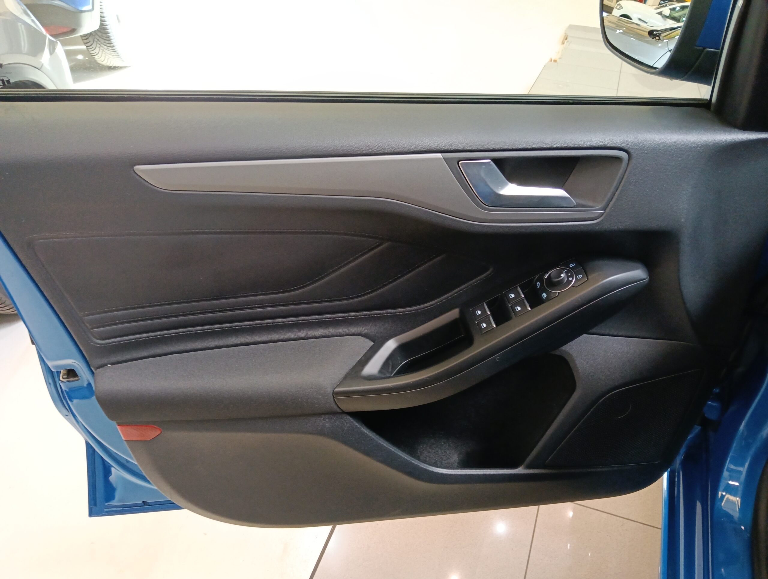 FORD FOCUS ST LINE