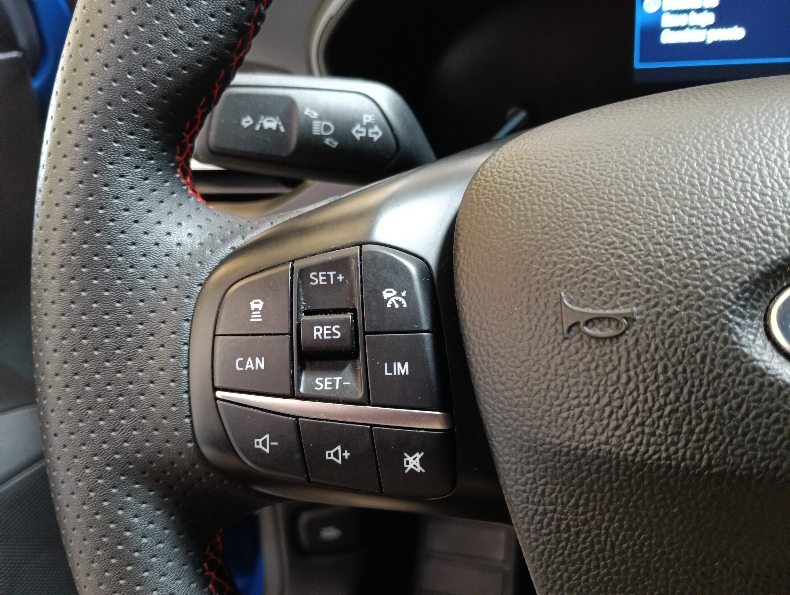 FORD FOCUS ST LINE