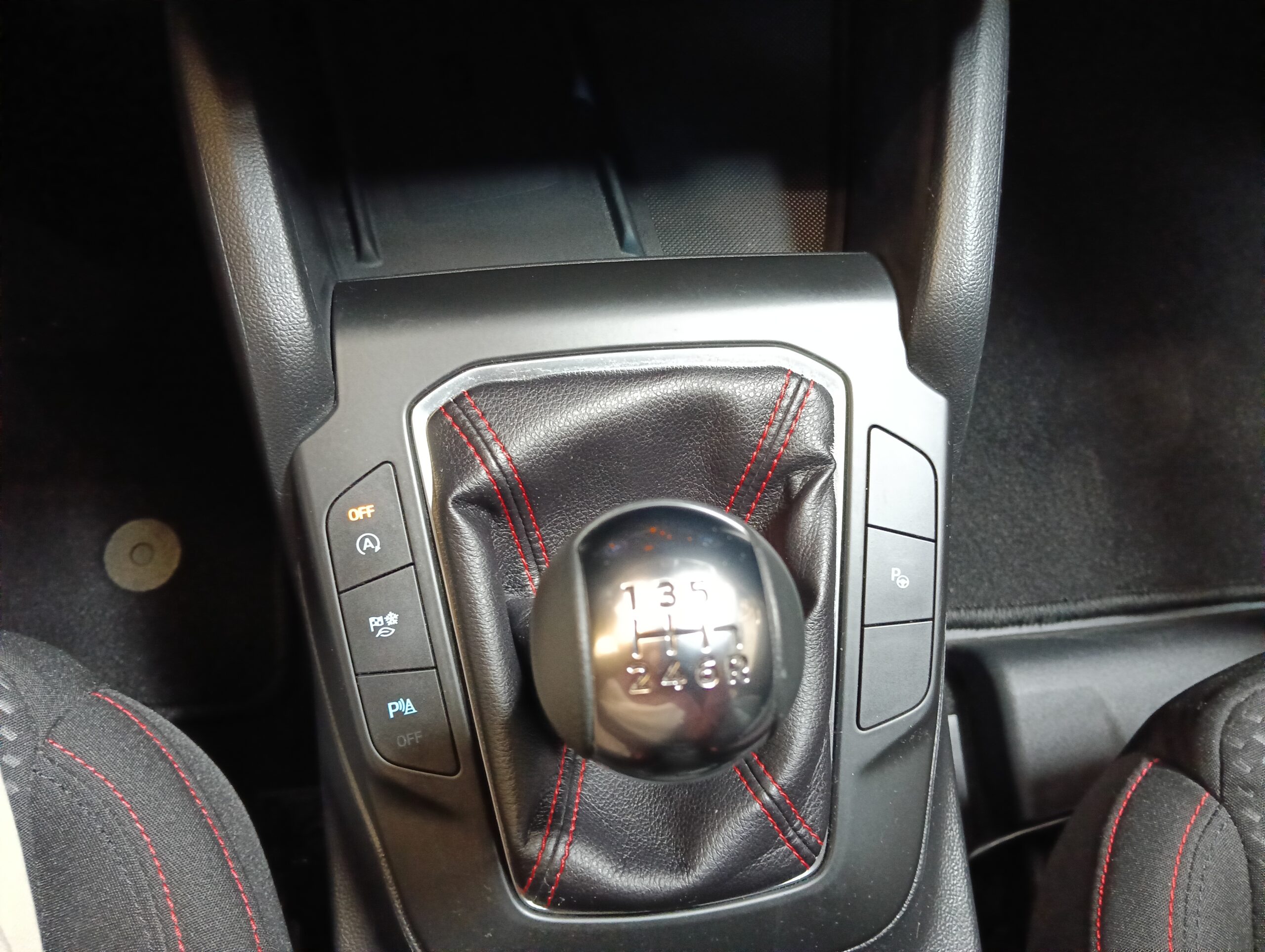 FORD FOCUS ST LINE