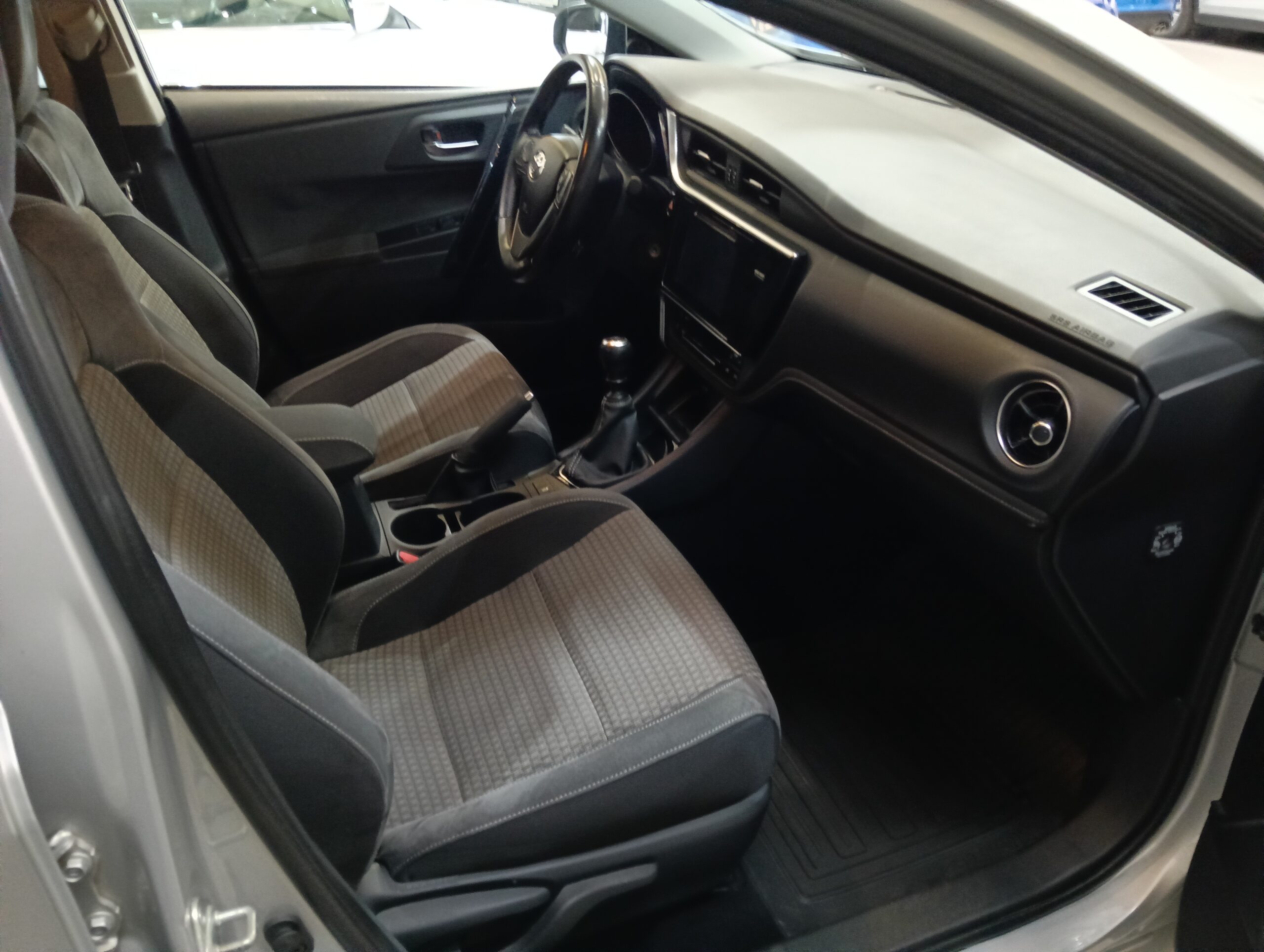 TOYOTA Auris 1.2 120T Feel
